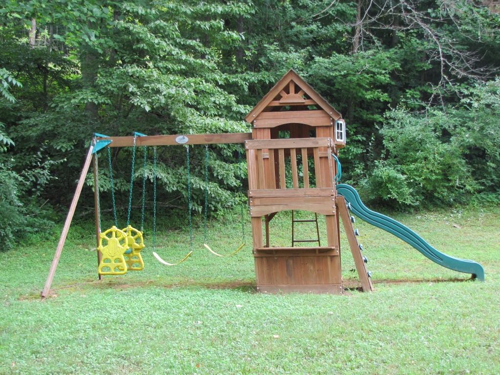 110 Old Post Road Moneta, VA 24121 - Photo 53 of 99 Children Play Gym