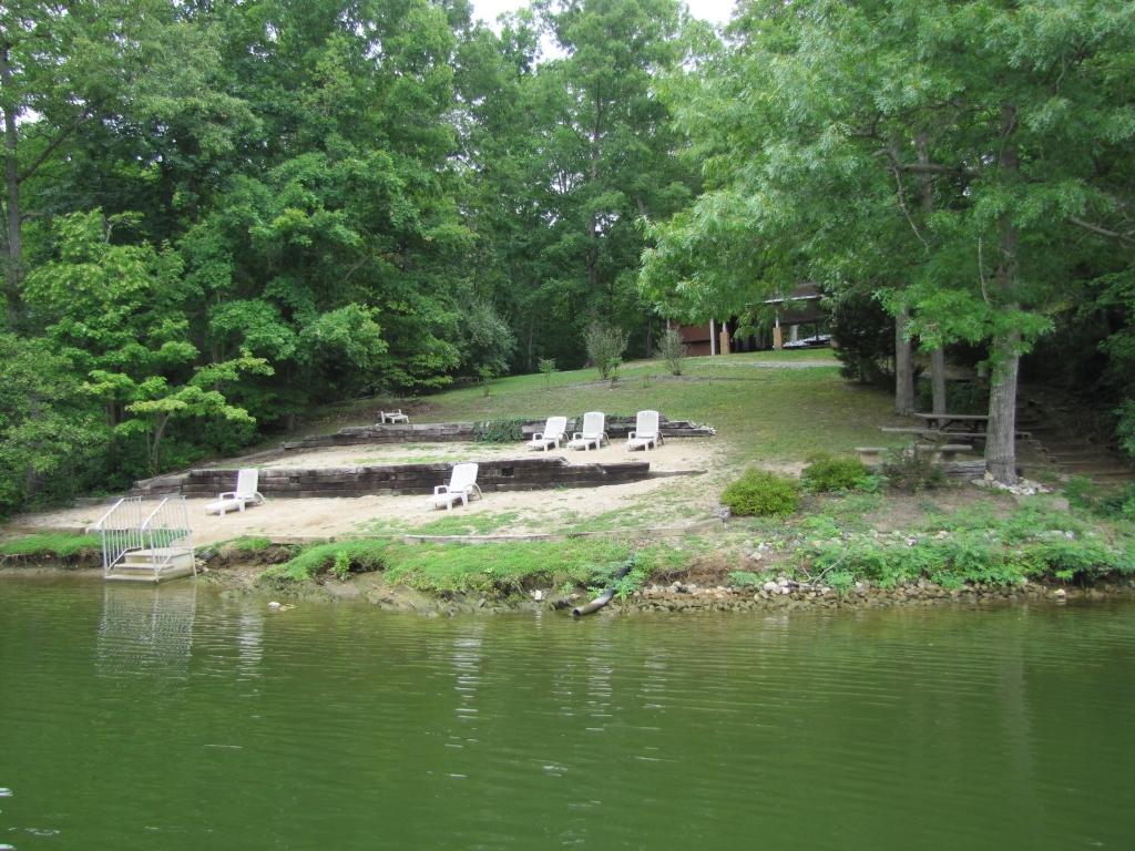 110 Old Post Road Moneta, VA 24121 - Photo 72 of 99 Waterfront Day Use Area-3
