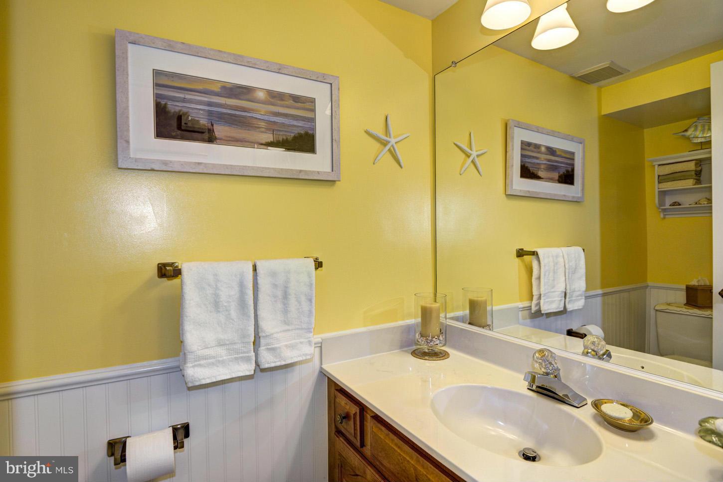 242 Hunters Ridge Road Lutherville-Timonium, MD 21093 - Photo 11 of 30 Bath