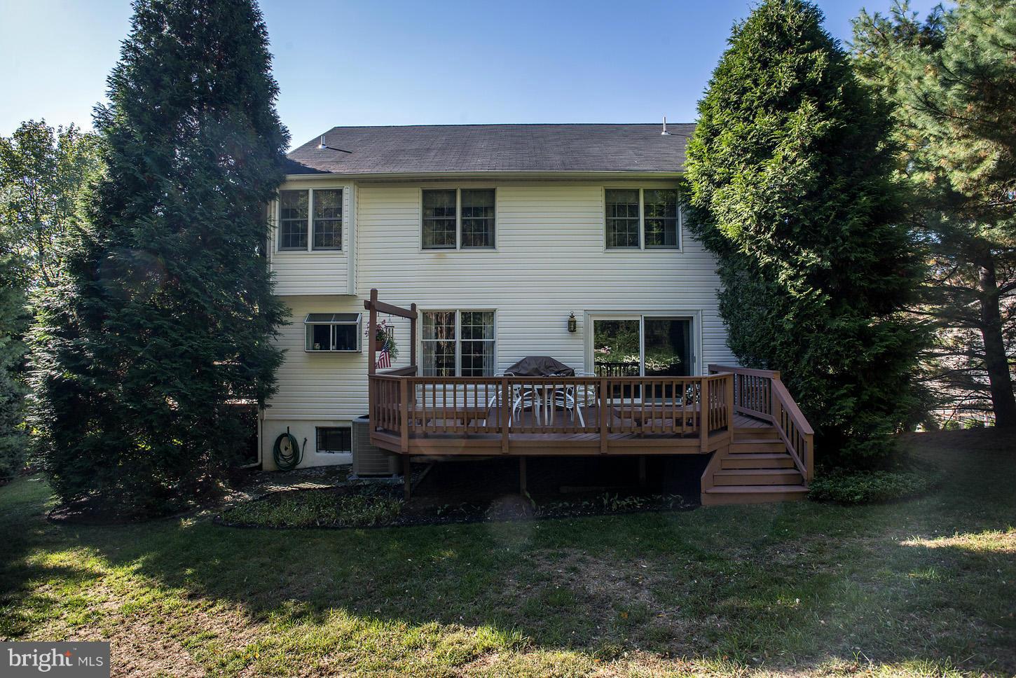242 Hunters Ridge Road Lutherville-Timonium, MD 21093 - Photo 26 of 30 Exterior (Rear)