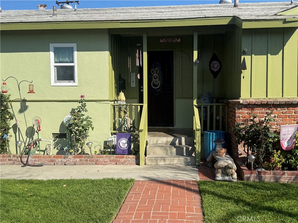 110 Rigsby Street La Habra, CA 90631 - Photo 4 of 41 Please come in!