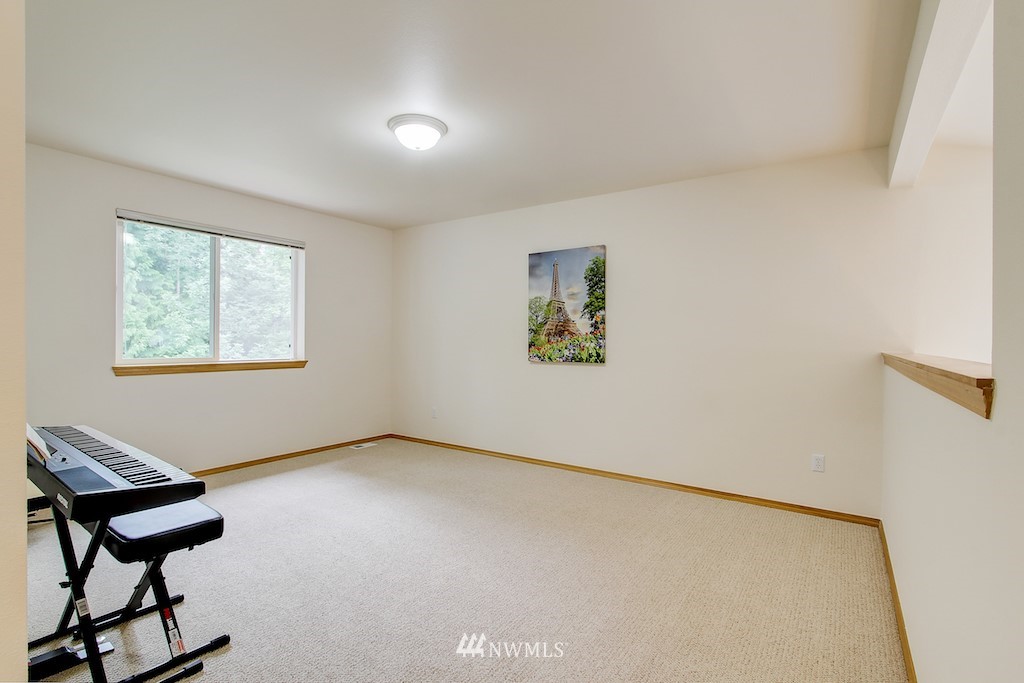 6218 Northeast 7th Court Renton, WA 98059 - Photo 16 of 21 Gallery Image 16