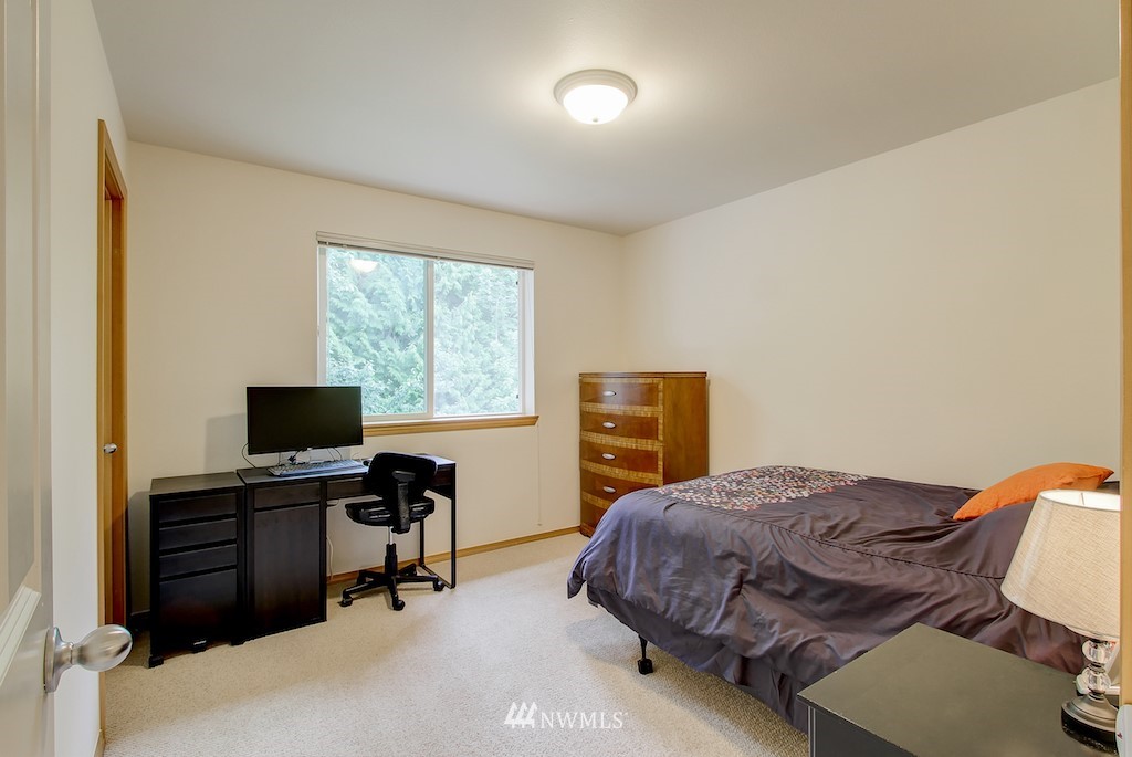 6218 Northeast 7th Court Renton, WA 98059 - Photo 19 of 21 Gallery Image 19