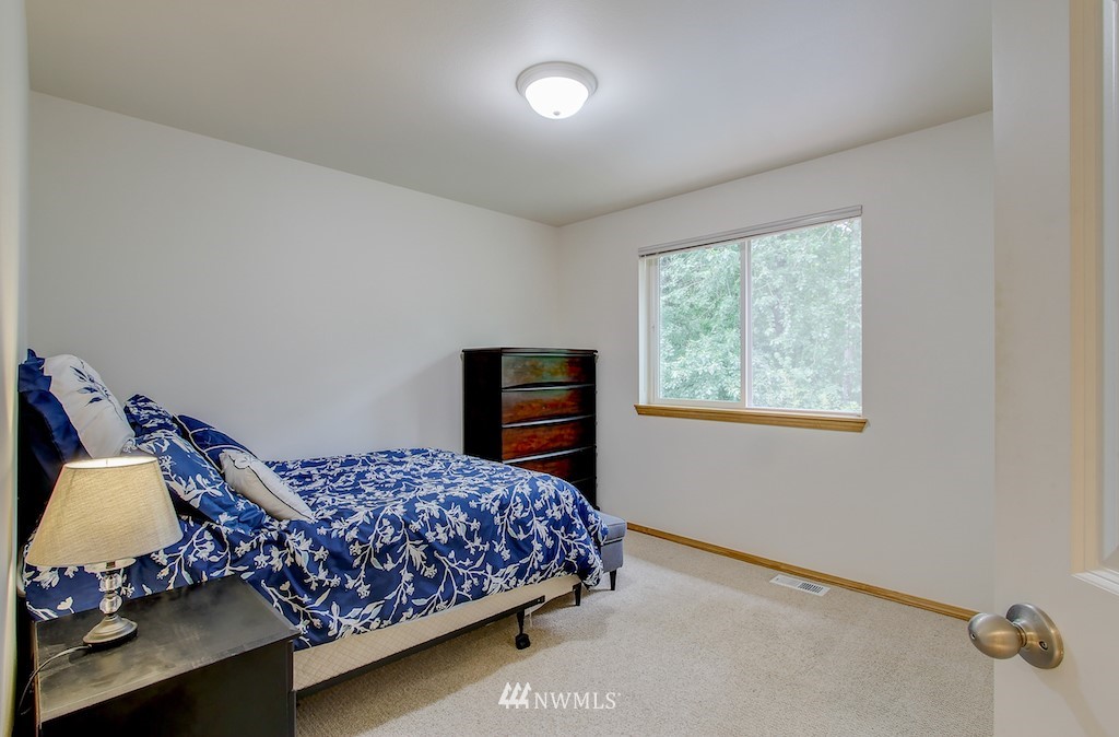 6218 Northeast 7th Court Renton, WA 98059 - Photo 20 of 21 Gallery Image 20