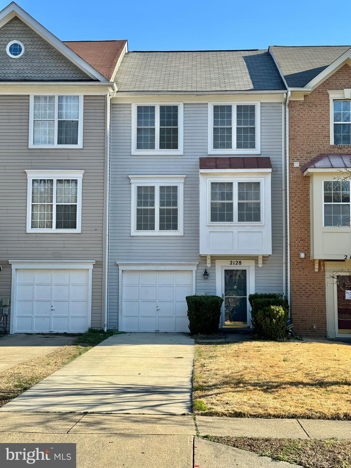 3 LEVEL UPDATED TOWNHOME TOTALING 1,702 SQ FT