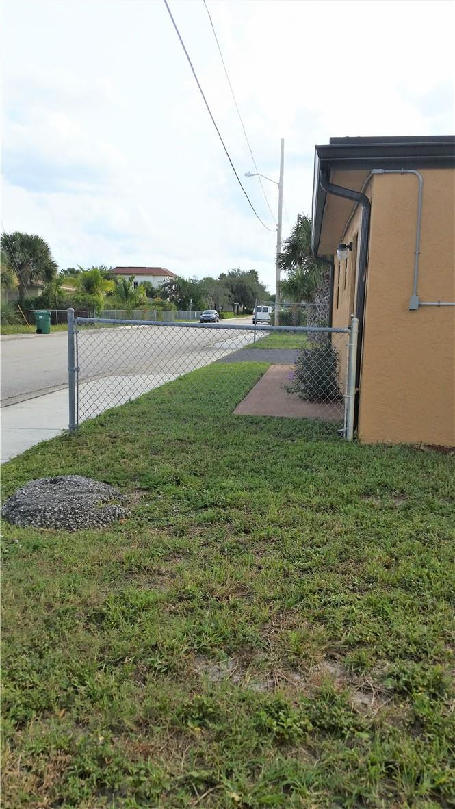 2840 Avenue Riviera Beach Riviera Beach, FL 33404 - Photo 3 of 19 Photo 3