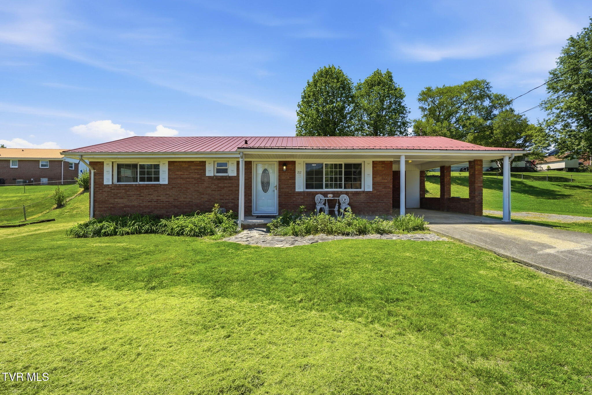 212 Alderman Drive Greeneville, TN 37745 - Photo 1 of 28 1-web-or-mls-212 Alderman Dr-1