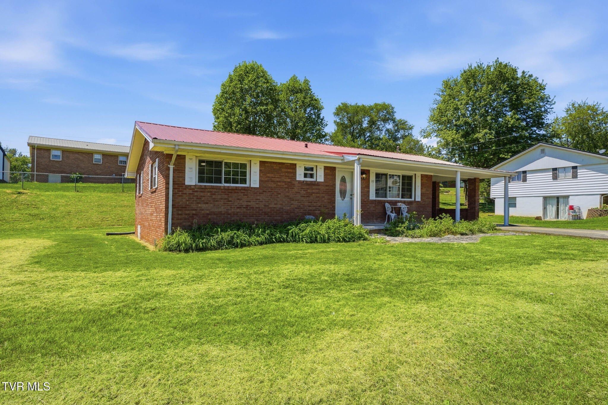 212 Alderman Drive Greeneville, TN 37745 - Photo 17 of 28 12-web-or-mls-212 Alderman Dr-2