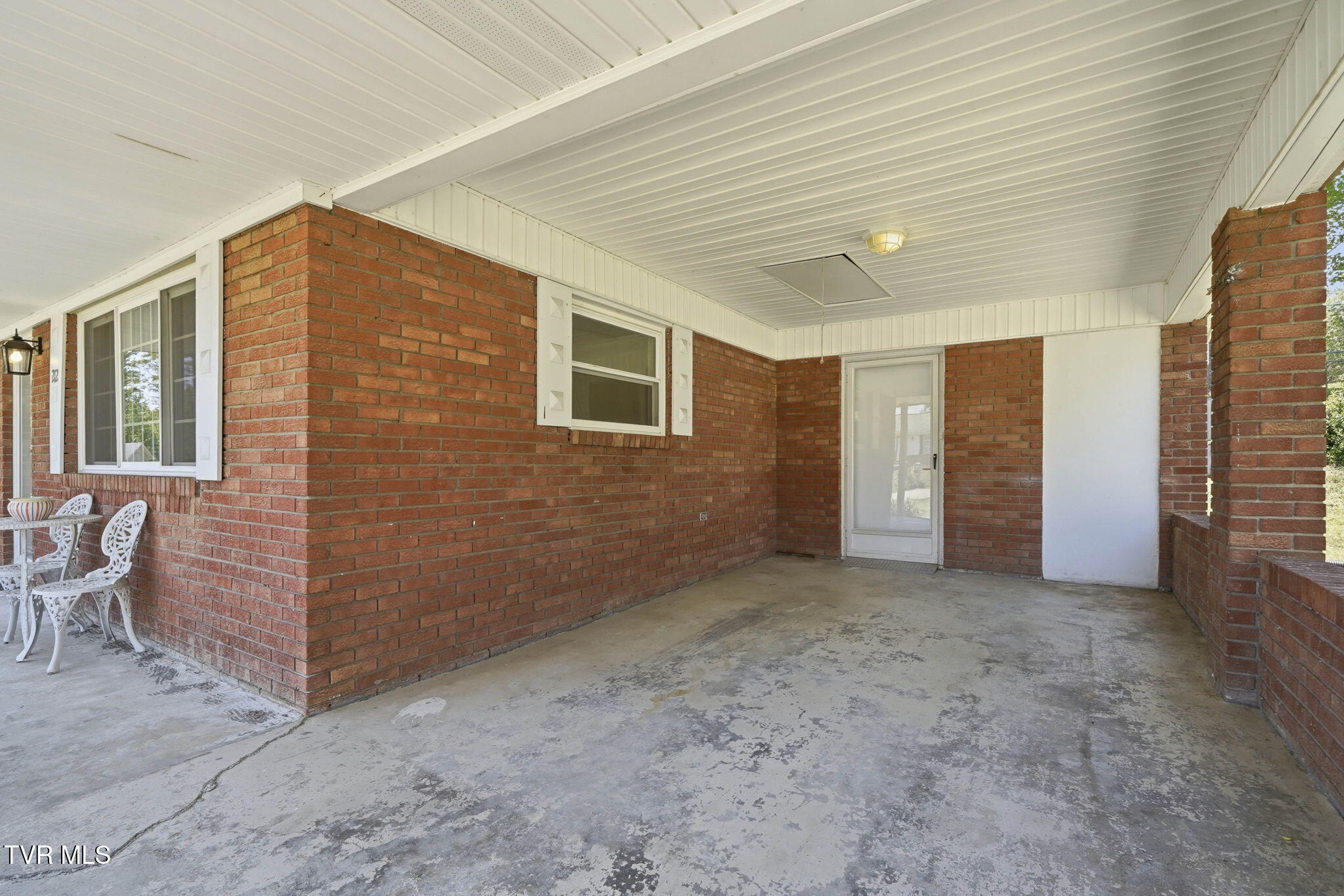 212 Alderman Drive Greeneville, TN 37745 - Photo 19 of 28 22-web-or-mls-212 Alderman Dr-4