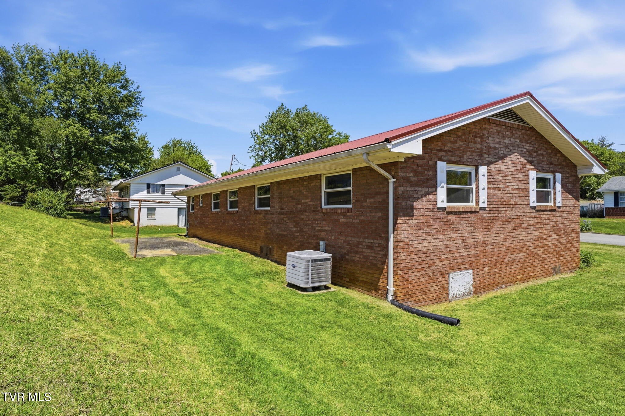 212 Alderman Drive Greeneville, TN 37745 - Photo 20 of 28 13-web-or-mls-212 Alderman Dr-20