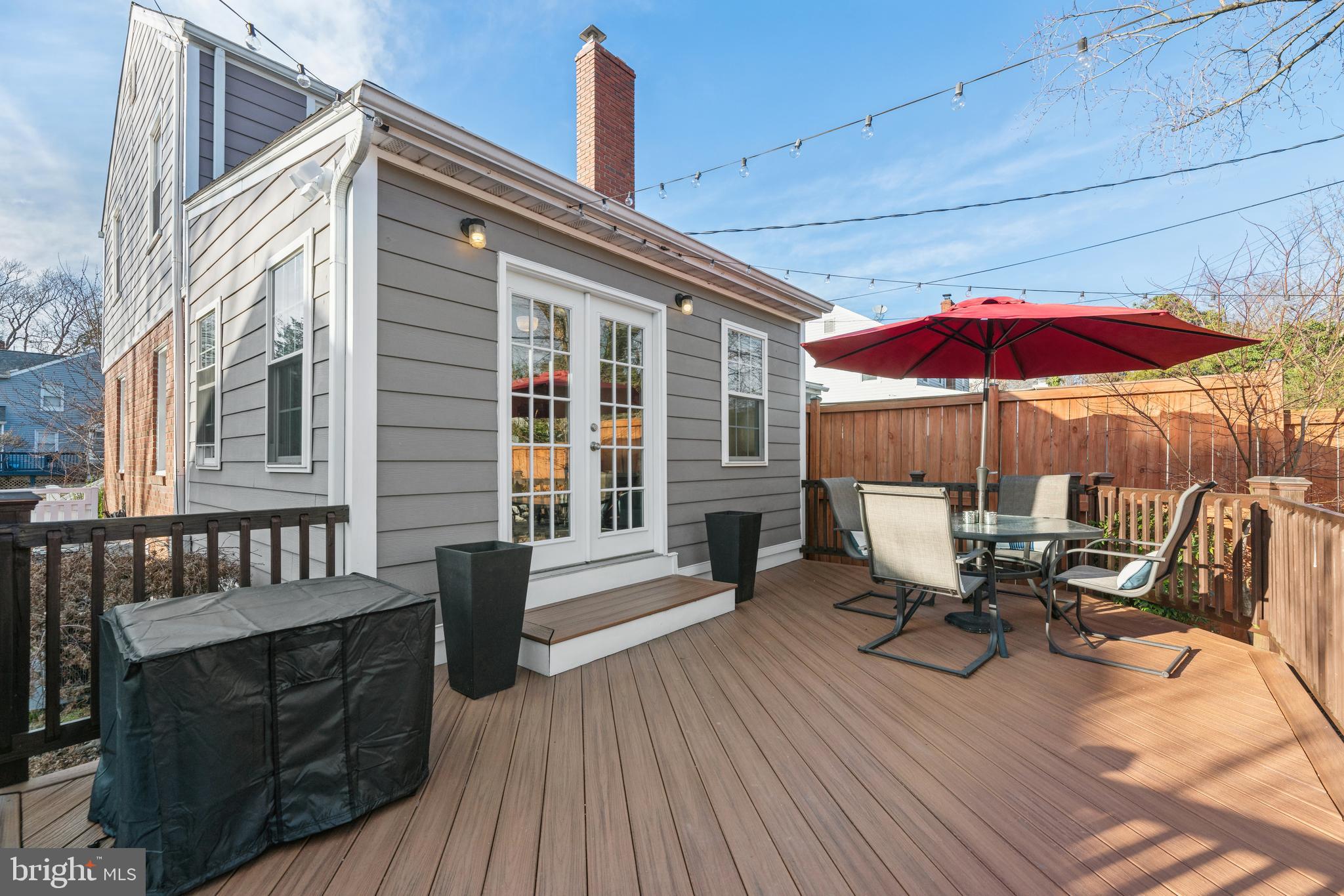 5921 Monticello Road Alexandria, VA 22303 - Photo 21 of 40 Easy maintence yard with sprinklers