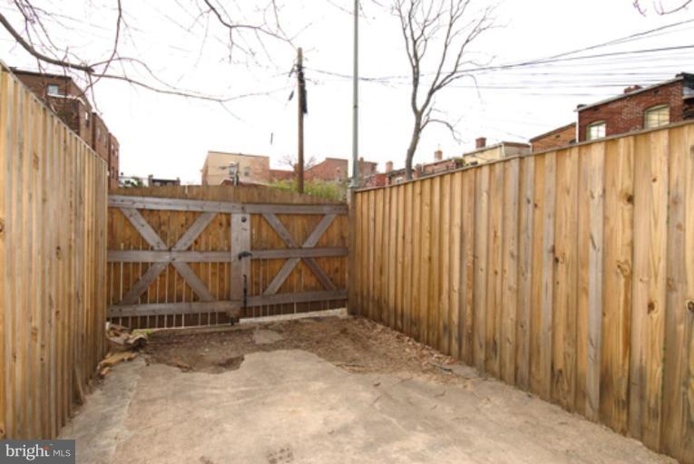 1007 E Street Northeast Washington, DC 20002 - Photo 13 of 21 Driveway/Parking