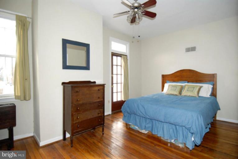 1007 E Street Northeast Washington, DC 20002 - Photo 7 of 21 Bedroom #2