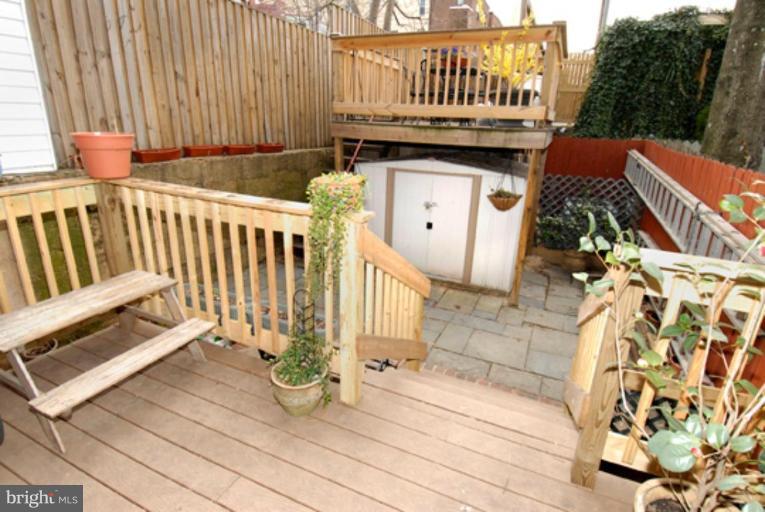 1007 E Street Northeast Washington, DC 20002 - Photo 9 of 21 Beach/Bay View