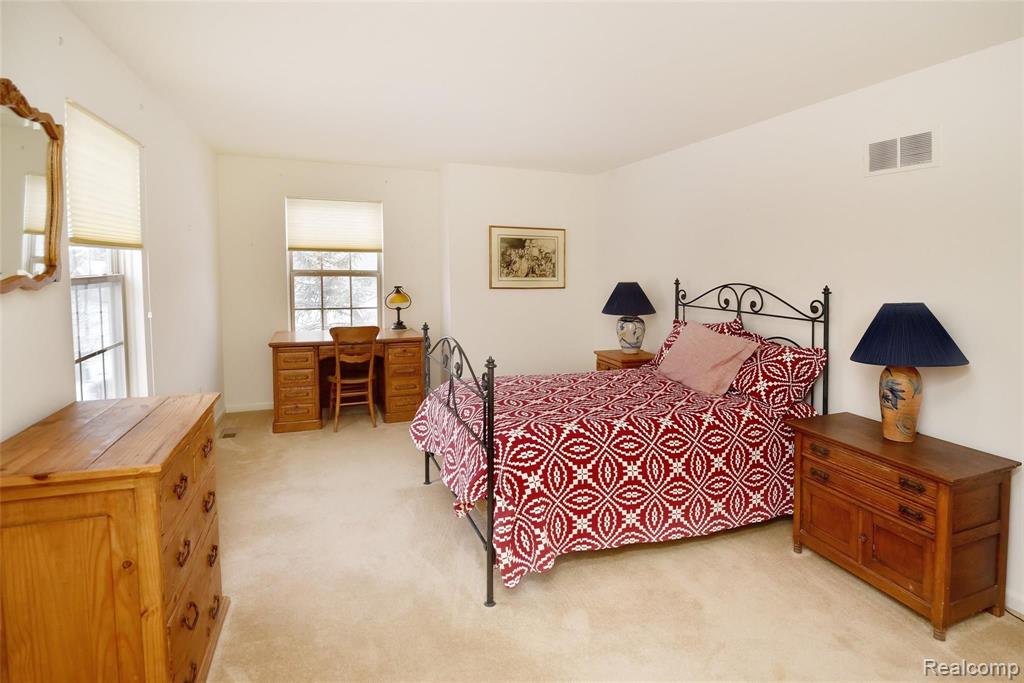 3629 Windingbrook Circle Rochester Hills, MI 48309 - Photo 21 of 33