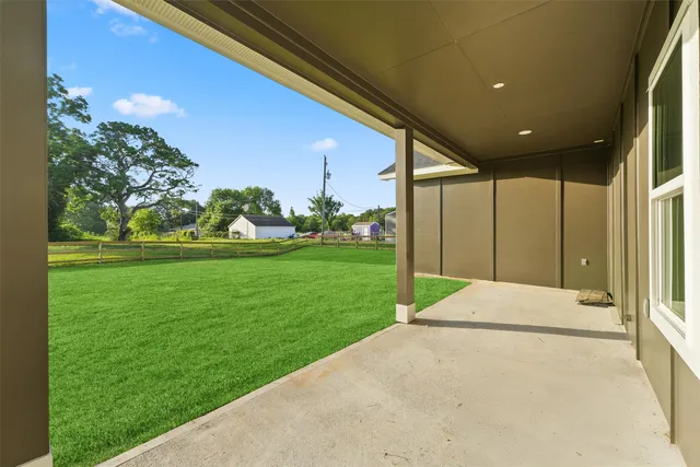 a view of an outdoor space