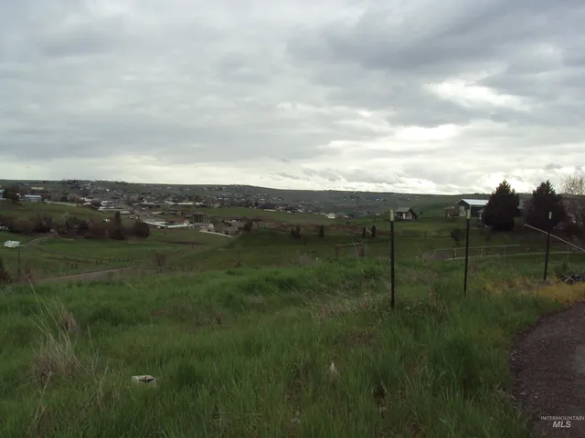 $75,000 | 2070 Sargent Drive, Clarkston, WA 99403