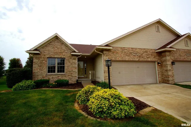 $465,000 | 5529 Baraboo Court, Davenport, IA 52804