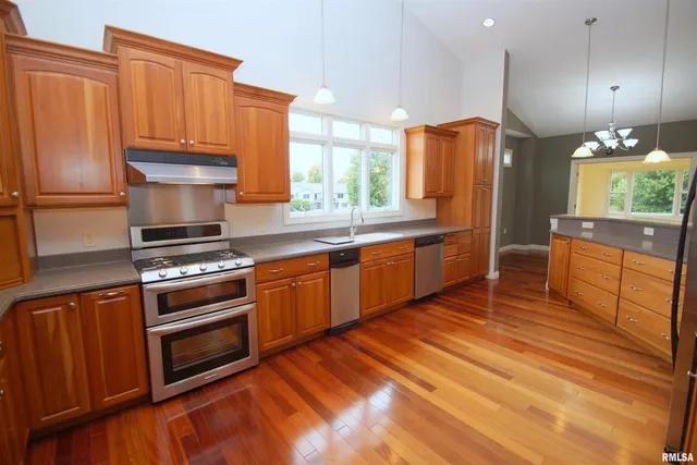 $465,000 | 5529 Baraboo Court, Davenport, IA 52804