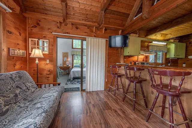 $699,000 | 613 Mayhew Turnpike, Unit 227024 & 227023, Plymouth, NH 03264