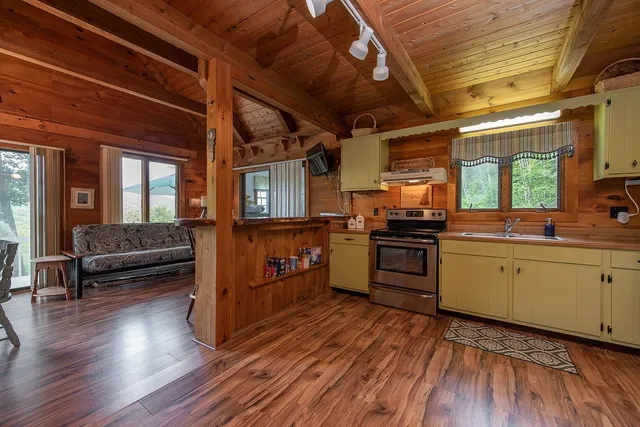 $699,000 | 613 Mayhew Turnpike, Unit 227024 & 227023, Plymouth, NH 03264