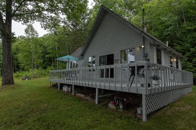 $699,000 | 613 Mayhew Turnpike, Unit 227024 & 227023, Plymouth, NH 03264