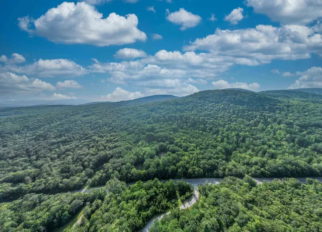 $699,000 | 613 Mayhew Turnpike, Unit 227024 & 227023, Plymouth, NH 03264