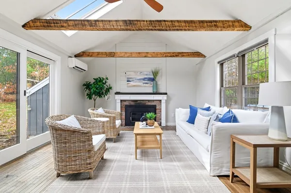 $929,900 | 757 West Street, Duxbury, MA 02332