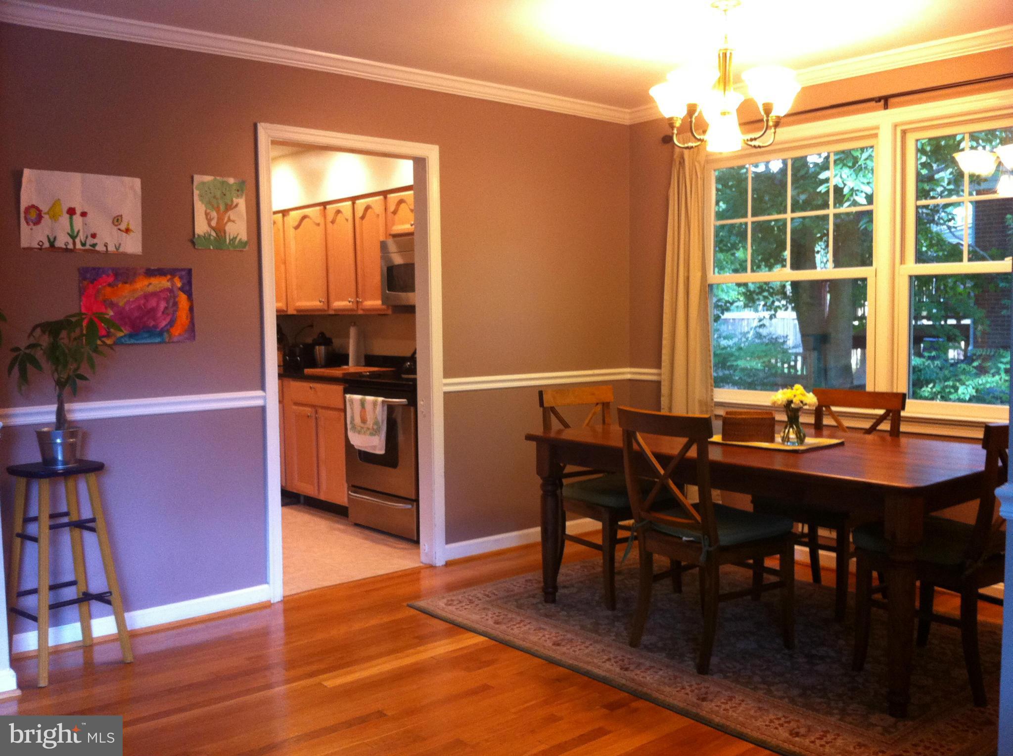 8117 Bainbridge Road Alexandria, VA 22308 - Photo 3 of 26 Dining Room