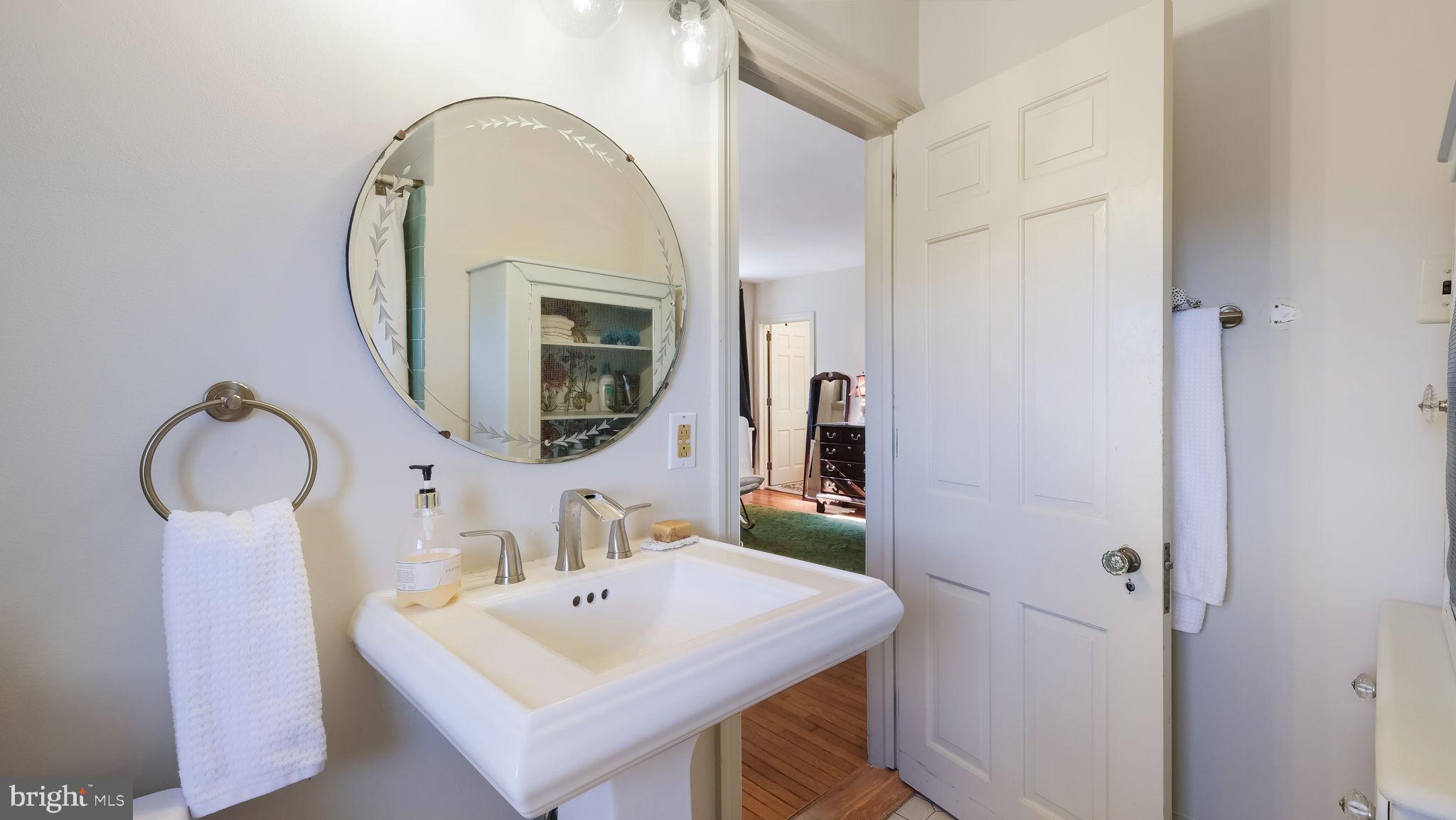 51 Golfview Road Doylestown, PA 18901 - Photo 41 of 67 Primary Suite FULL Bath