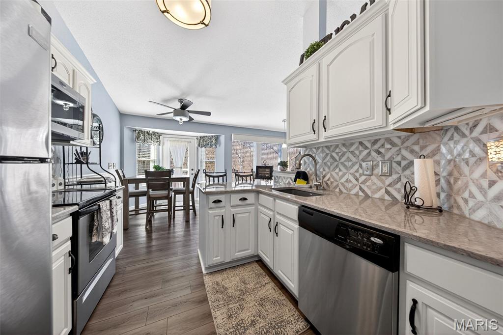 2361 Arkansas Drive High Ridge, MO 63049 - Photo 3 of 21