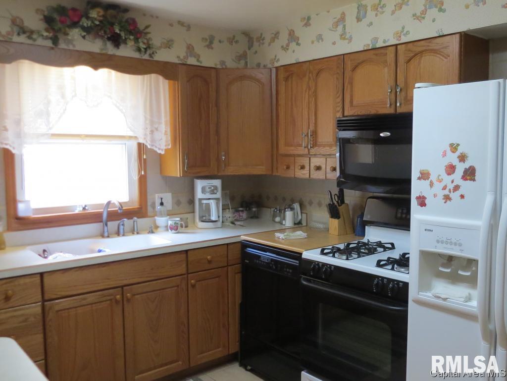 3118 Carman Avenue Springfield, IL 62703 - Photo 10 of 17