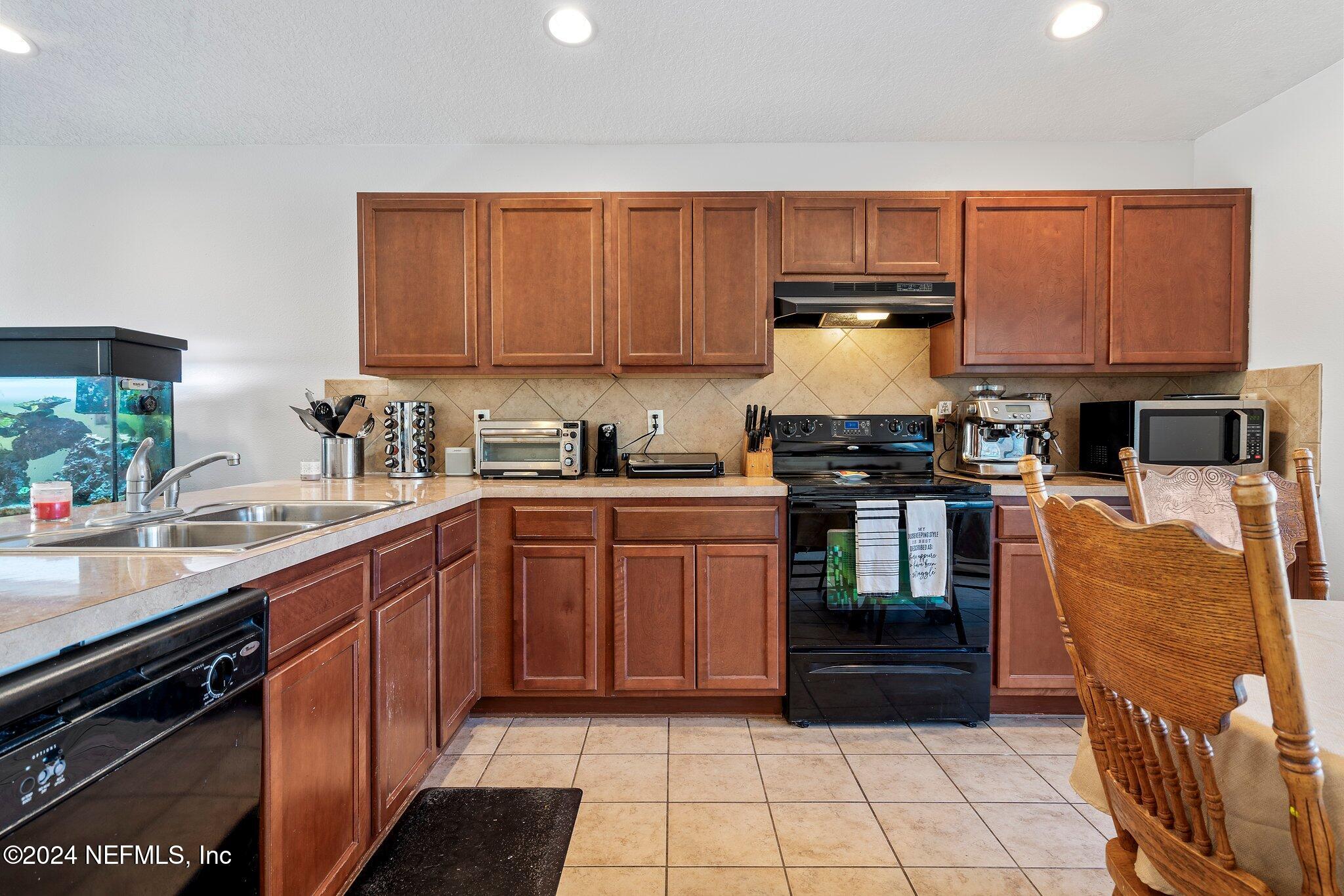 212 Straw Pond Way St. Augustine, FL 32092 - Photo 13 of 42 30-web-or-mls-DSC07567