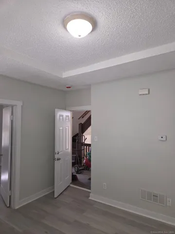 $2,100 | 43 Gilbert Avenue, New Haven, CT 06511