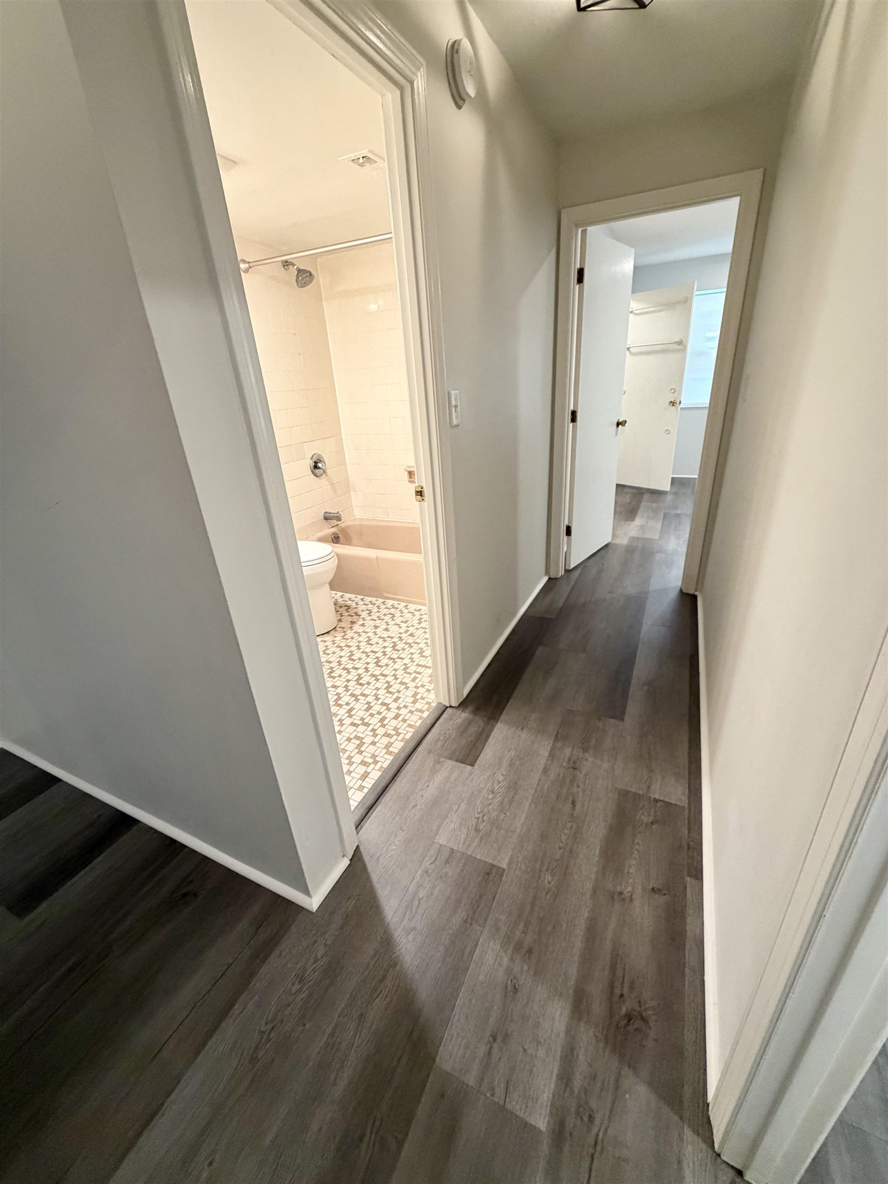 9 Louisburg Square, Unit 5 Nashua, NH 03060 - Photo 16 of 17