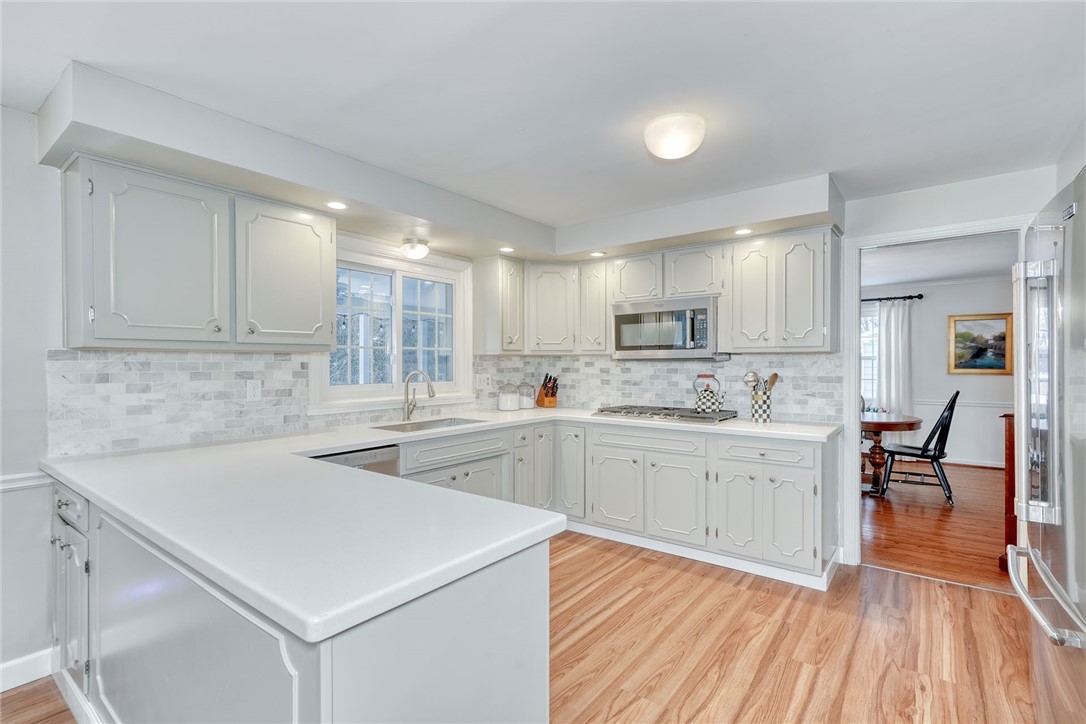 111 Knickerbocker Road Pittsford, NY 14534 - Photo 8 of 30