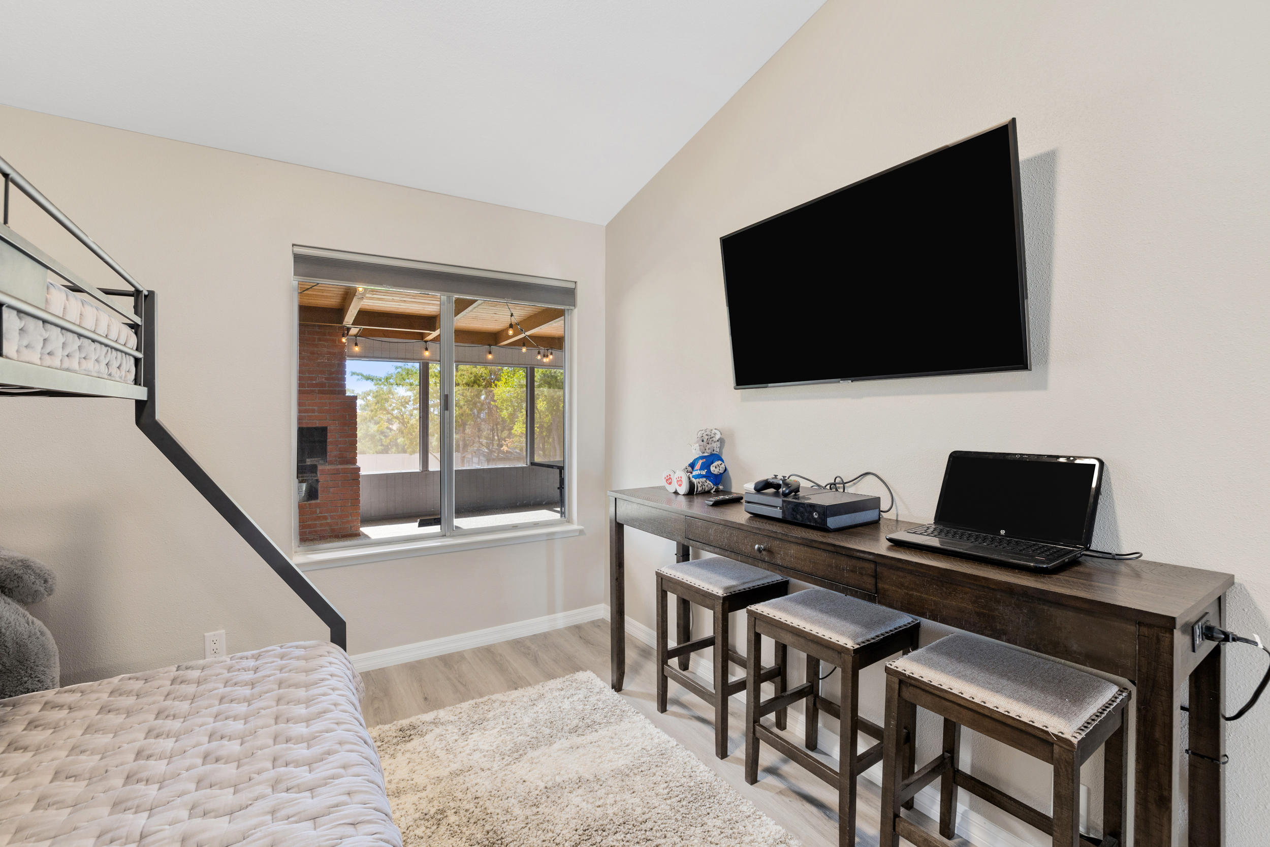 33727 Liberty Road Yucaipa, CA 92399 - Photo 18 of 39 a view of a workspace with furniture