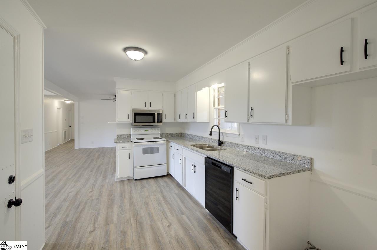 129 Venus Street Inman, SC 29349 - Photo 12 of 39