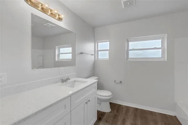 $290,000 | 203 East Lakeview Avenue, Eustis, FL 32726