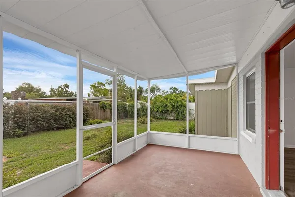 $290,000 | 203 East Lakeview Avenue, Eustis, FL 32726