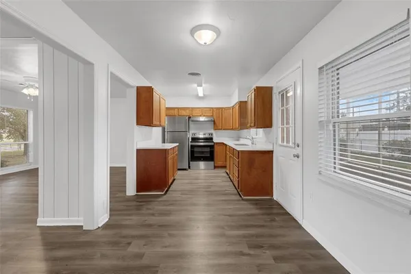 $290,000 | 203 East Lakeview Avenue, Eustis, FL 32726