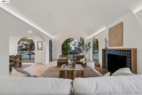 $1,688,000 | 2713 Calhoun Street, Alameda, CA 94501