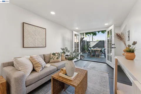 $1,688,000 | 2713 Calhoun Street, Alameda, CA 94501