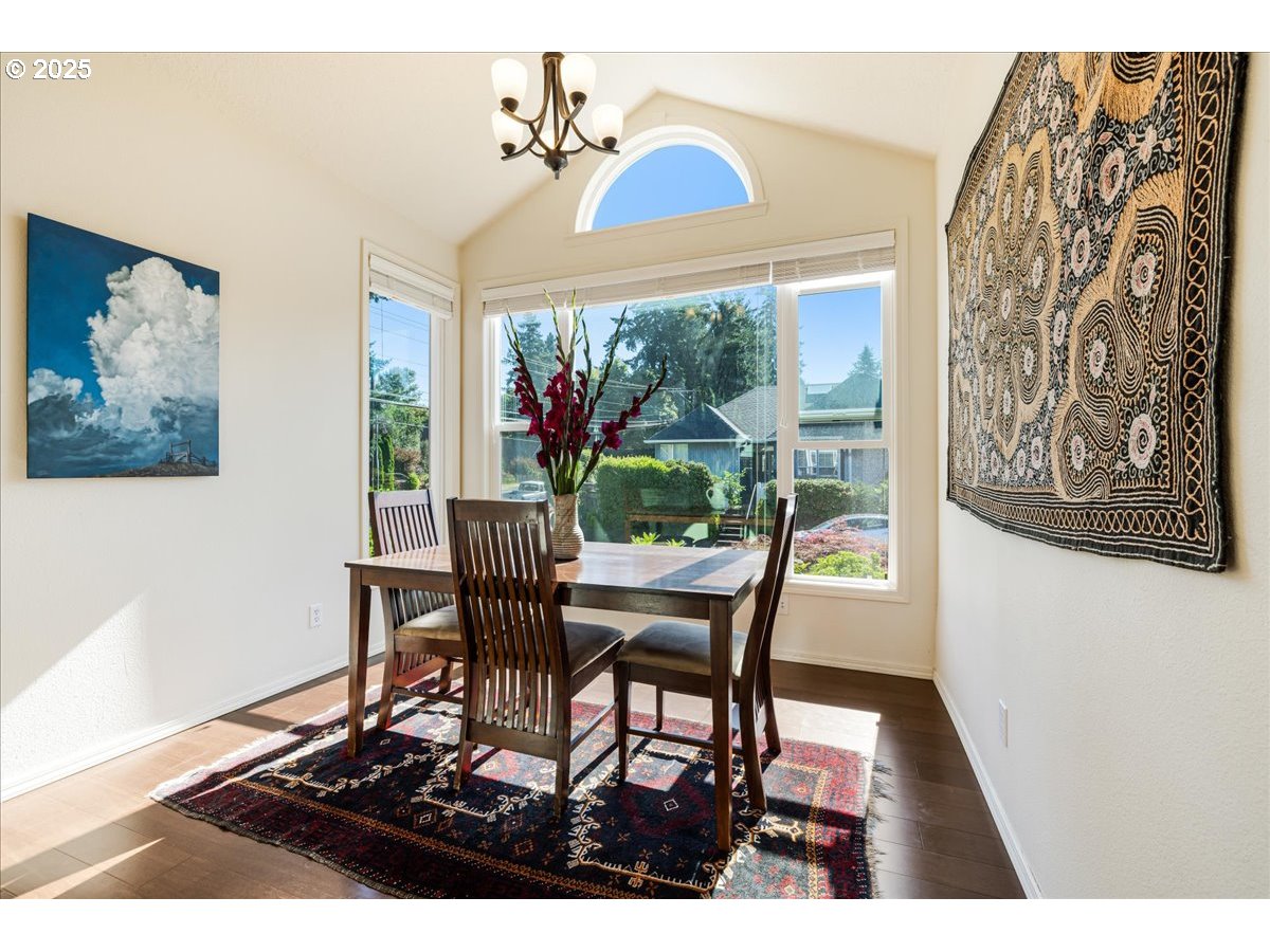 5725 Southwest Windfield Loop Lake Oswego, OR 97035 - Photo 13 of 35