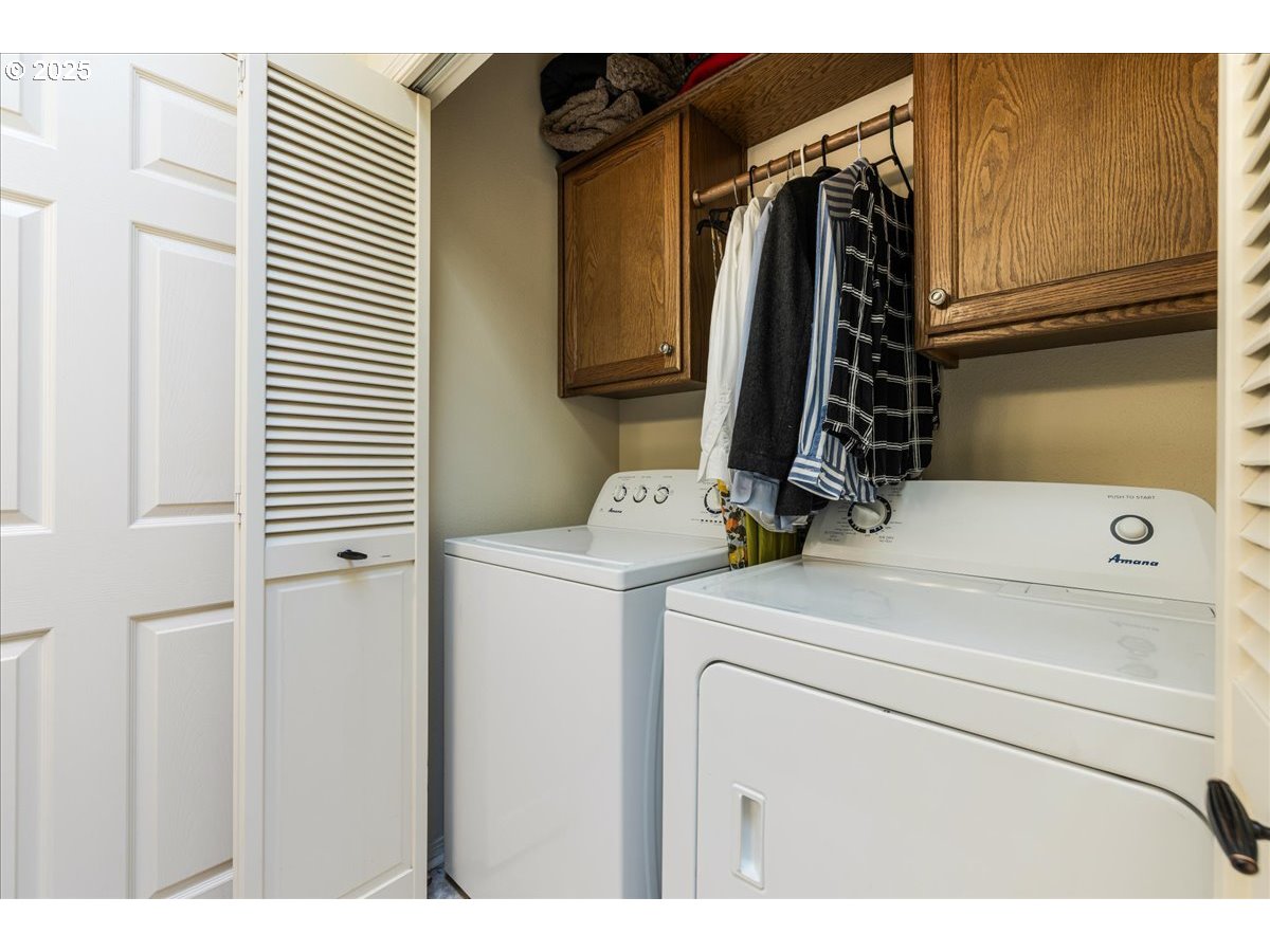 5725 Southwest Windfield Loop Lake Oswego, OR 97035 - Photo 28 of 35