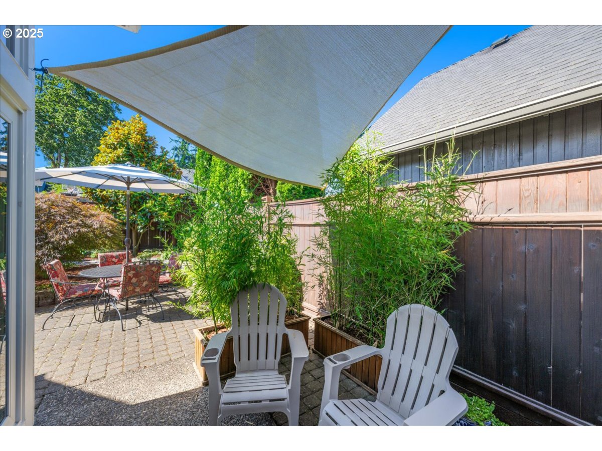 5725 Southwest Windfield Loop Lake Oswego, OR 97035 - Photo 31 of 35