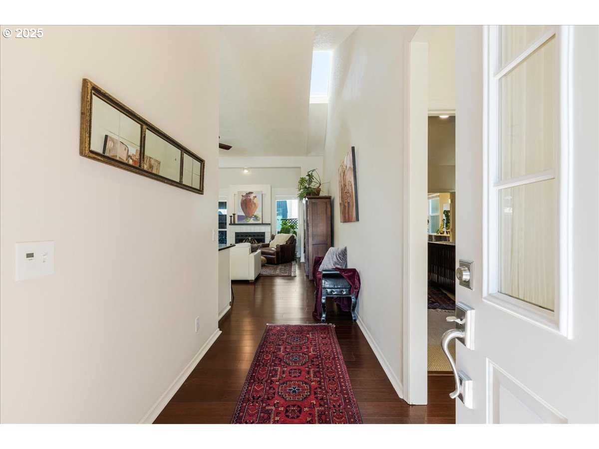 5725 Southwest Windfield Loop Lake Oswego, OR 97035 - Photo 4 of 35