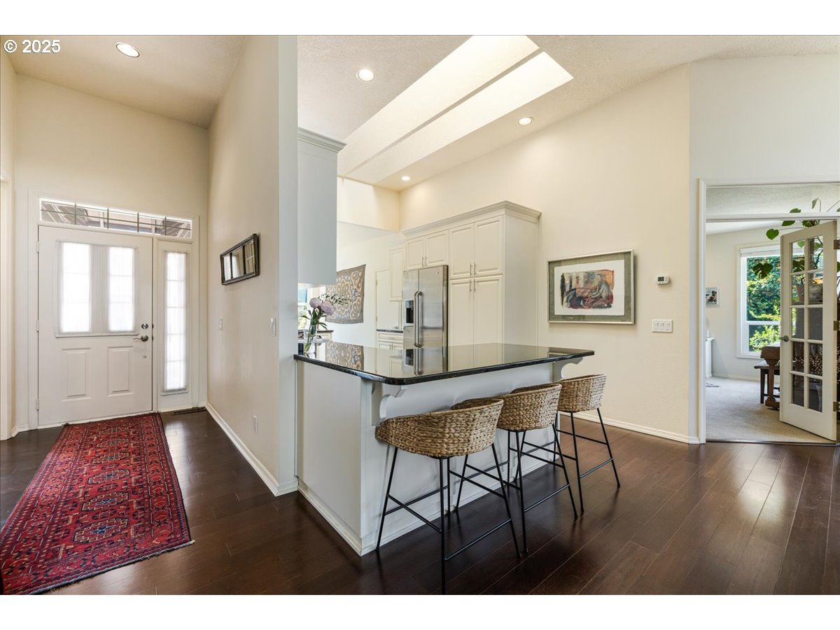 5725 Southwest Windfield Loop Lake Oswego, OR 97035 - Photo 6 of 35