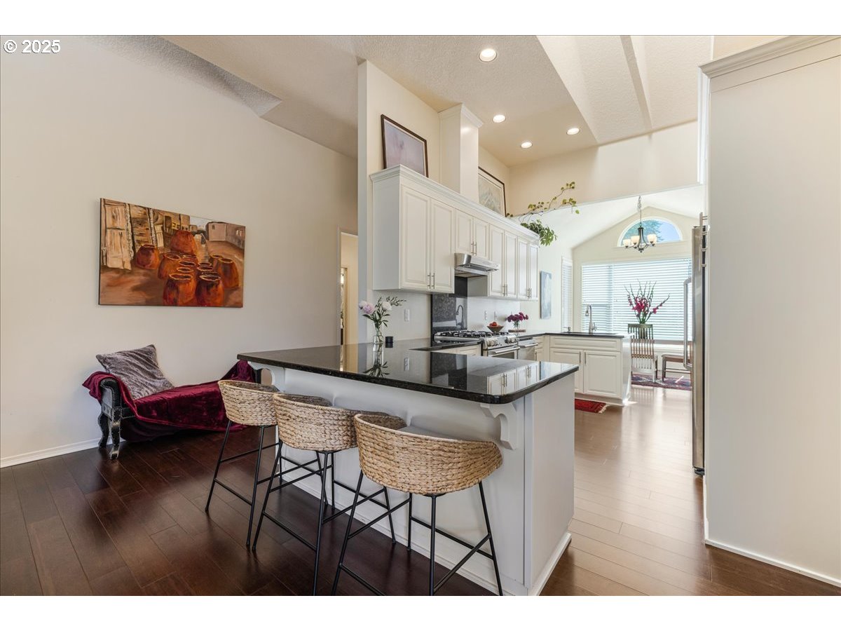 5725 Southwest Windfield Loop Lake Oswego, OR 97035 - Photo 7 of 35