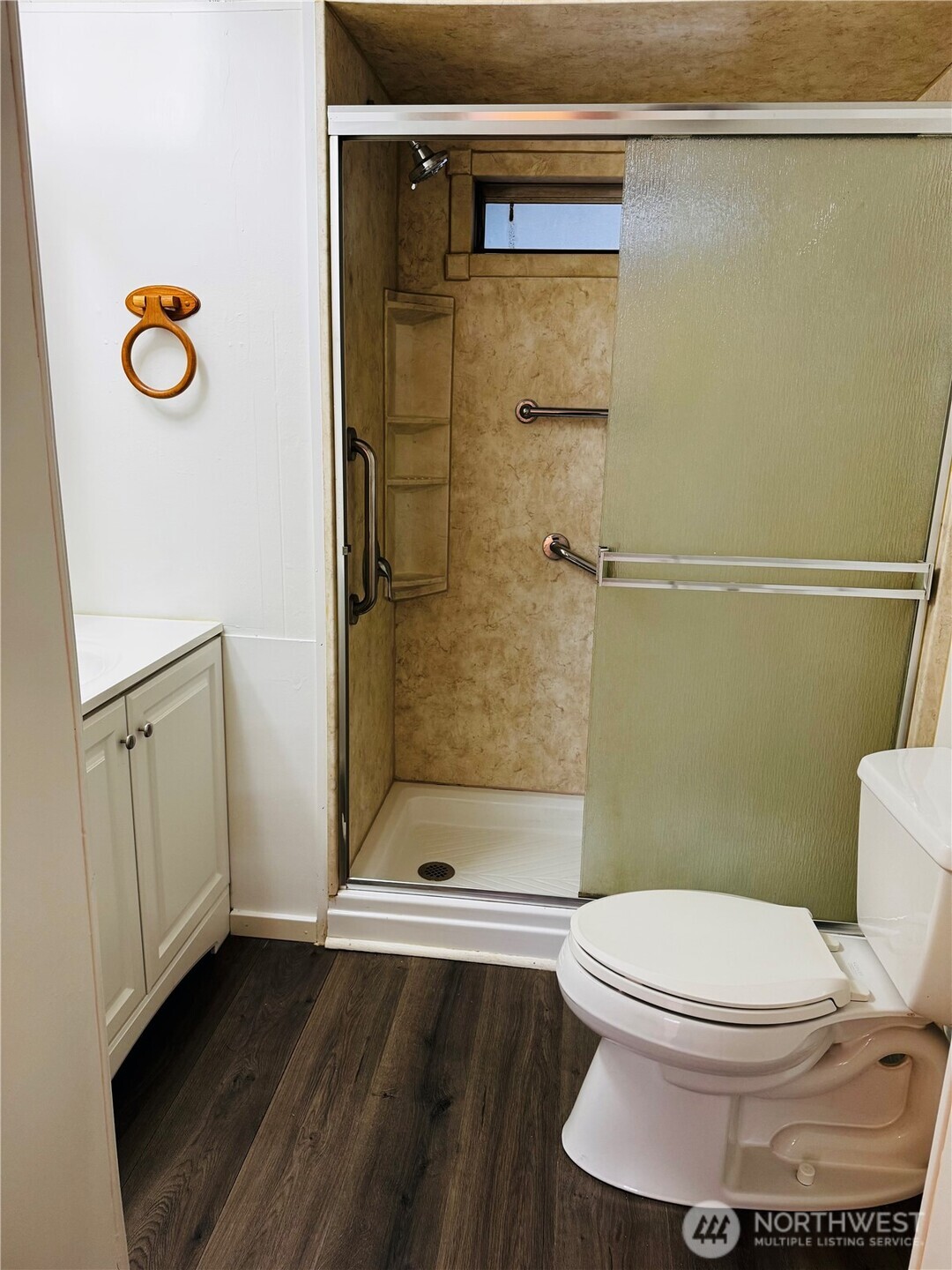 63 Onyx Street Walla Walla, WA 99362 - Photo 13 of 16 a bathroom with a toilet and a shower